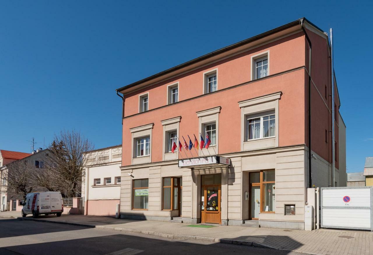 Penzion Fan Karlsbad Exteriör bild